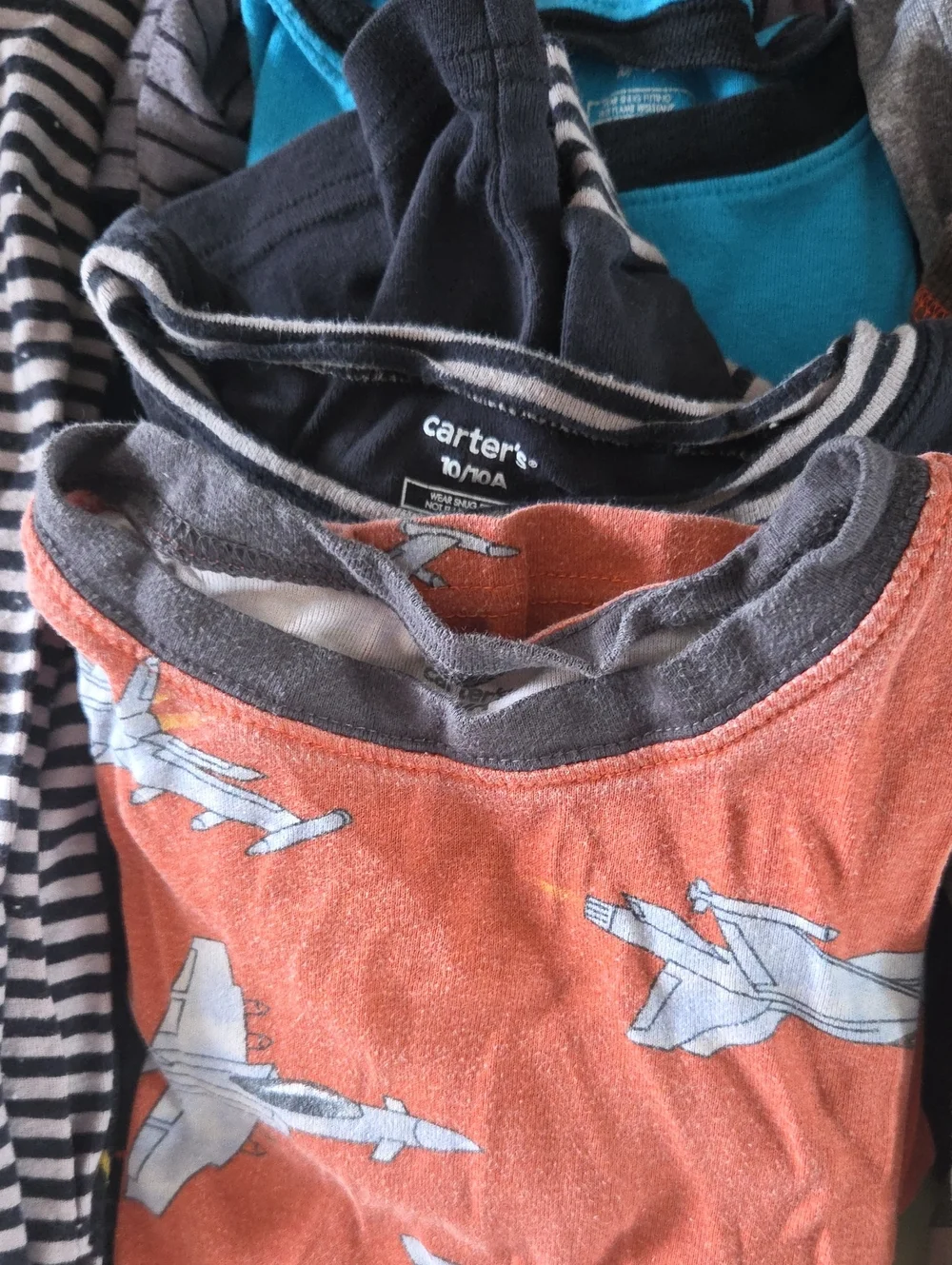 32 Pieces Boys Kids Size 10 Clothin Bundle - Picture 8 of 13